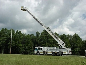 1995 SIMON DUPEX Duplex/ LTI 85 Ariel Ladder Fire Truck salvage / Parts For Sale