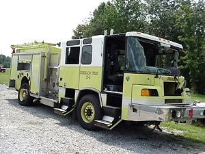 FIRE TRUCK PARTS FOR SALE 2002 PIERCE Quantum Pumper-FIRE TRUCK PARTS
