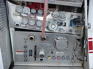 2004 PIERCE FIRETRUCK PUMPER DAMAGED-WRECKED- PARTS FOR SALE