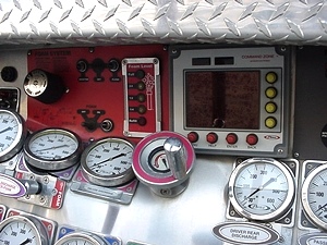 2004 PIERCE FIRETRUCK PUMPER DAMAGED-WRECKED- PARTS FOR SALE