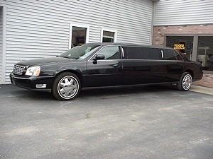 2000 CADILLAC DEVILLE LIMO