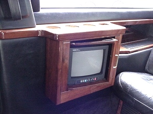 LIMO RENTAL LONDON / CORBIN CADILLAC DEVILLE LIMO FOR RENT
