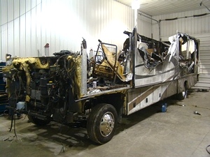 2005 GEORGETOWN FOREST RIVER 37FT 2-SLIDE USED PARTS - PARTING OUT