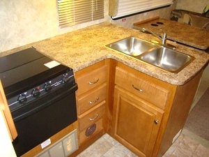2008 GULFSTREAM YELLOW STONE 29-1/2 FT CLASS C MOTORHOME FOR SALE 