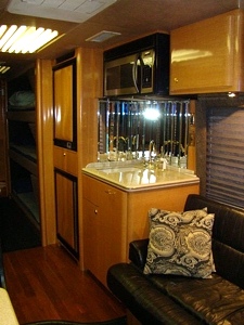 2001 Star Coach MCI Renaissance 45 FT Bus For Sale
