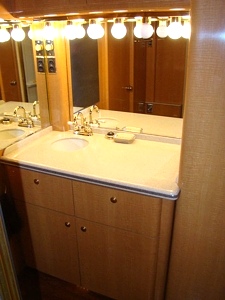 2001 Star Coach MCI Renaissance 45 FT Bus For Sale