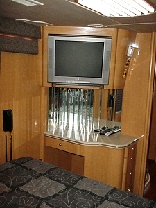 2001 Star Coach MCI Renaissance 45 FT Bus For Sale