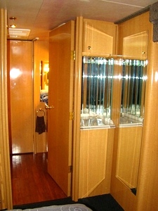 2001 Star Coach MCI Renaissance 45 FT Bus For Sale