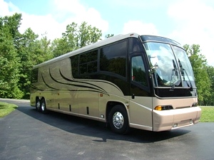 2001 Star Coach MCI Renaissance 45 FT Bus For Sale