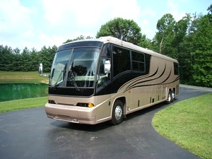 2001 Star Coach MCI Renaissance 45 FT Bus For Sale