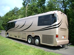 2001 Star Coach MCI Renaissance 45 FT Bus For Sale