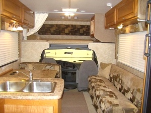RV RENTAL LONDON KENTUCKY MOTORHOME -  VISONE RV 