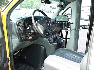 2002 GMC 3500 DIESEL SCHOOL BUS.8-PASSENGER W/CHAIR LIFT