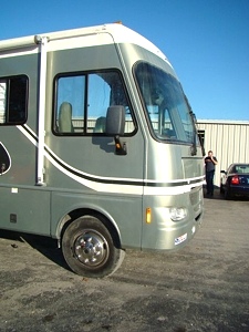 2004 SOUTHWIND 32V BY FLEETWOOD PARTS-SELL WHOLE OR PART OUT