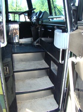 07 LIMO BUS 32-PASSENGER BY MOONLIGHT CONVERSIONS - 1993 MCI CHASSIS