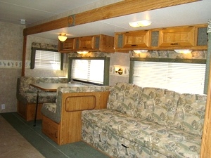 2006 WILDERNESS 31FT 1 SLIDE ( BUNKS) BY FLEETWOOD TRAVEL TRAILER FOR SALE