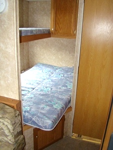 2005 CROSSROADS ZINGER 27BH 28FT LITE WEIGHT TRAVEL TRAILER FOR SALE