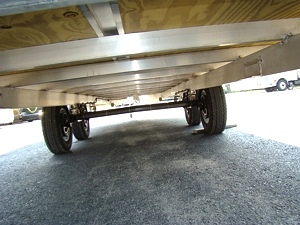 2009 RANCE ROUGH RIDER ALUMINUM INCLOSED TRAILER 