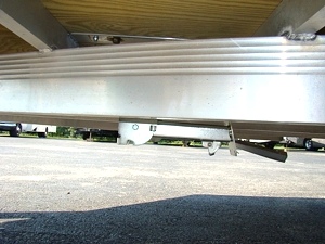 2009 RANCE ROUGH RIDER ALUMINUM INCLOSED TRAILER 