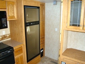 2006 AMERI-CAMP 325 RBHS 34' 2 SLIDE OUTS (used travel trailer)