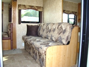 2009 PLAY-MOR 30FT 1 SLIDE TRAVEL TRAILER FOR SALE (BUNKS)