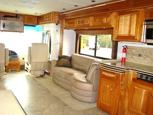 2007 MONACO CAMELOT 42PDQ 42FT 4 SLIDE MOTORHOME SALVAGE / DAMAGED