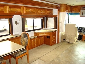 2007 MONACO CAMELOT 42PDQ 42FT 4 SLIDE MOTORHOME SALVAGE / DAMAGED