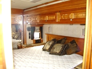 2007 MONACO CAMELOT 42PDQ 42FT 4 SLIDE MOTORHOME SALVAGE / DAMAGED