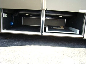 2000 MONACO WINDSOR MOTORHOME SALAVGE / DAMAGED