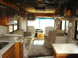 2000 MONACO WINDSOR MOTORHOME SALAVGE / DAMAGED