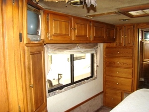 2000 MONACO WINDSOR MOTORHOME SALAVGE / DAMAGED