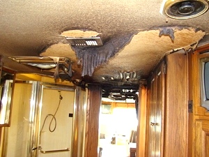 2000 MONACO WINDSOR MOTORHOME SALAVGE / DAMAGED