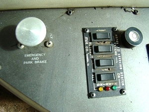 2000 MONACO WINDSOR MOTORHOME SALAVGE / DAMAGED