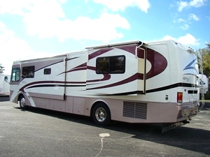 2000 MONACO WINDSOR MOTORHOME SALAVGE / DAMAGED