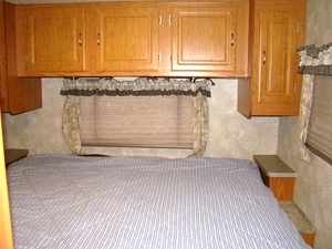 2005 COACHMEN FREELANDER CLASS C MOTORHOME 31FT 1 SLIDE OUT