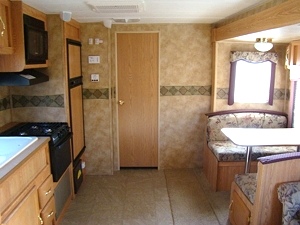 2006 KEYSTONE HORNET 27FLDS 29FT 2 SLIDE CAMPER FOR SALE