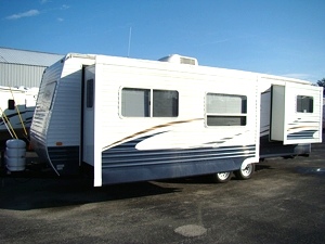 2006 KEYSTONE HORNET 27FLDS 29FT 2 SLIDE CAMPER FOR SALE