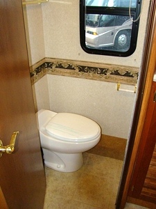 2004 TRADEWINDS BY NATIONAL RV 39FT 2 SLIDE MOTORHOME FOR SALE MODEL 7395 LTC