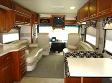 2005 FLEETWOOD REVOLUTION 40 FT 2-SLIDE CLASS A DIESEL MOTORHOME