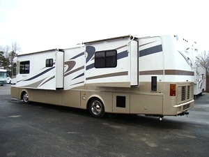 2001 HOLIDAY RAMBLER ENDEAVOR 38PBD ** SALE PENDING**