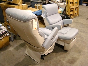 RV Parts MOTORHOME RV FLEXSTEEL CAPTAINS CHAIRS Auto