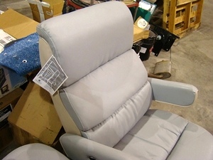MOTORHOME  / RV FLEXSTEEL CAPTAINS CHAIRS 