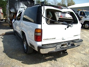 2002 CHEVROLET SUBURBAN LT 4X4 SELL WHOLE OR SELL USED PARTS