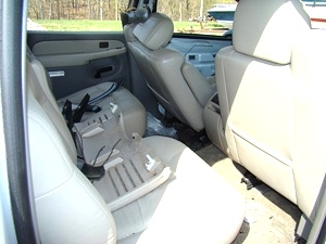 2002 CHEVROLET SUBURBAN LT 4X4 SELL WHOLE OR SELL USED PARTS