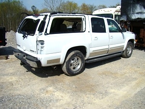 2002 CHEVROLET SUBURBAN LT 4X4 SELL WHOLE OR SELL USED PARTS
