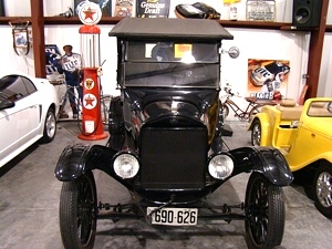 1925 FORD MODEL T  CONVERTIBLE COLLECTOR CARS FOR SALE