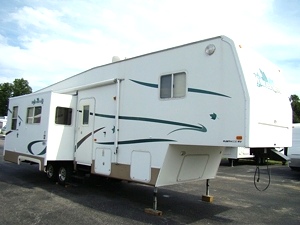 2003 Wilderness Fifthwheel 33 FT 3-Slide Used For Sale