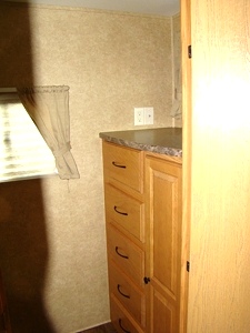 2011 North Trail 28BH Fifth Wheel by Heartland RV w/Rear Bunk Beds