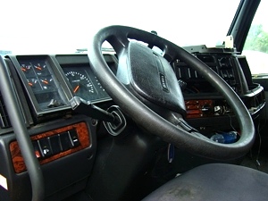 1999 VOLVO SEMI TRACTOR PARTS FOR SALE