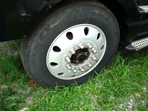 1999 VOLVO SEMI TRACTOR PARTS FOR SALE